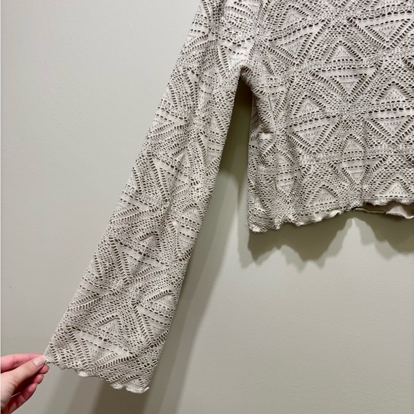 ✨$8 CLEAR-OUT✨ Ardene Crotchet Lace Knit Stretchy Cropped Long Sleeve Crop Top - Picture 5 of 9